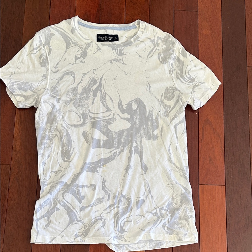 Abercrombie & Fitch White and Gray Marble Tee